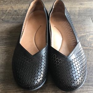 Dansko Neely Flats